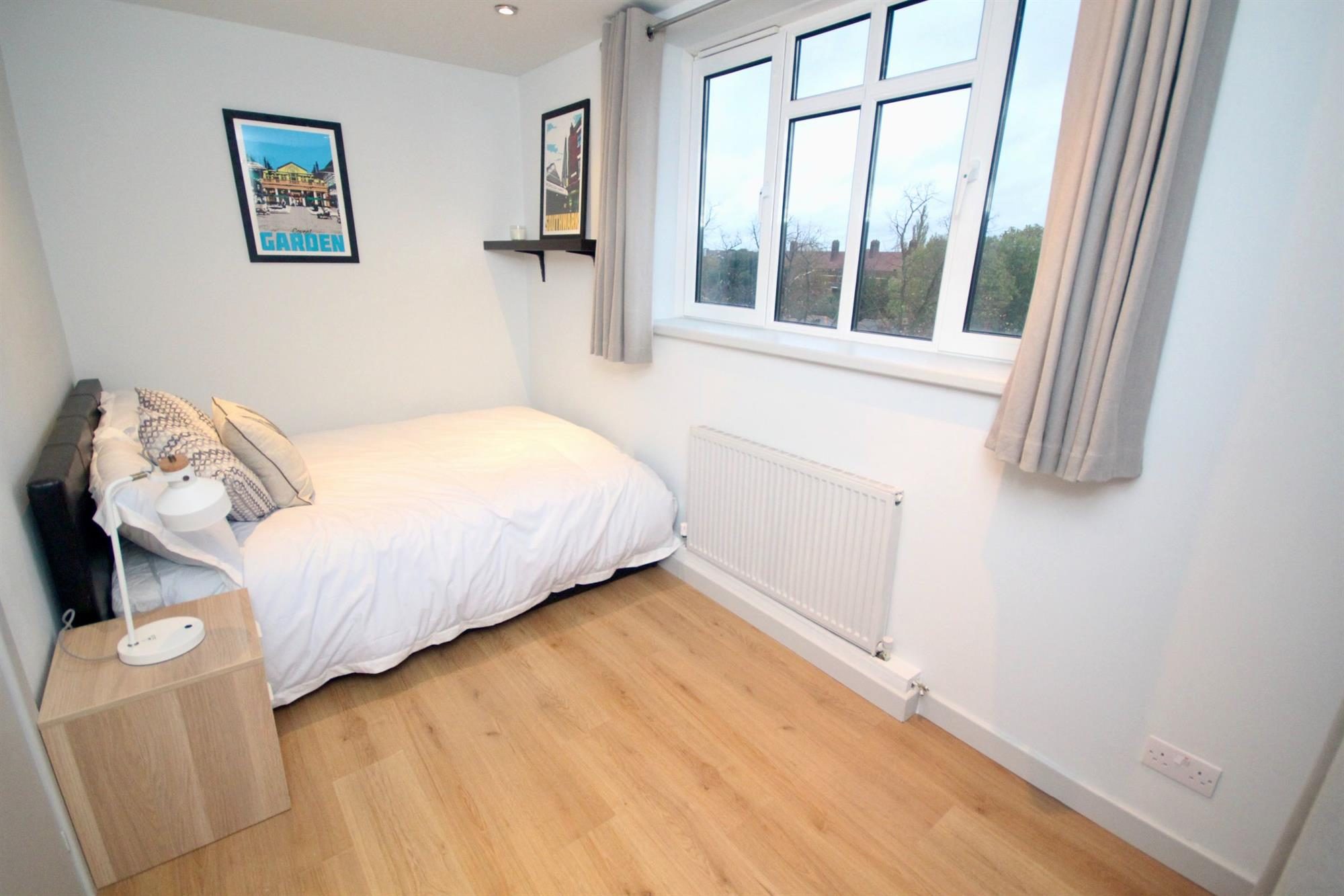 Room 4 Square Space Property